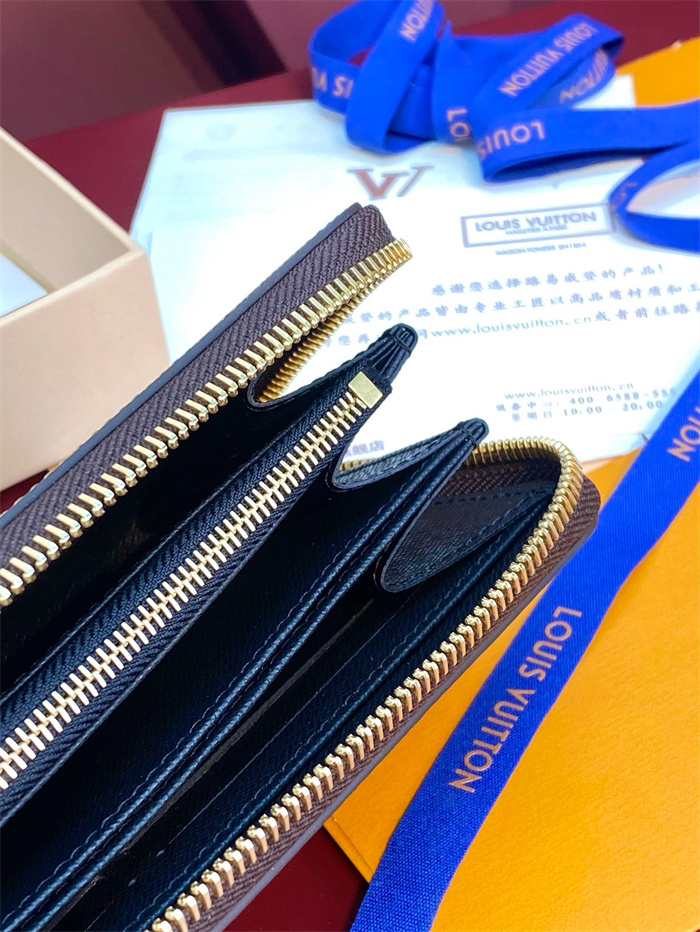 LOUIS VUITTON 루이비통 지피 장지갑 M82444 2024/신상