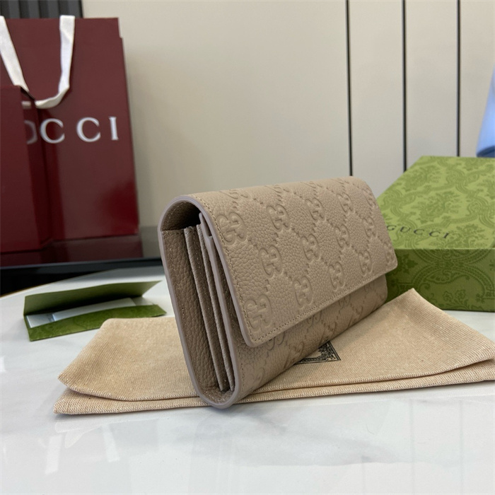 GUCCI 구찌 GG 엠블럼 장지갑 815922 2024/신상