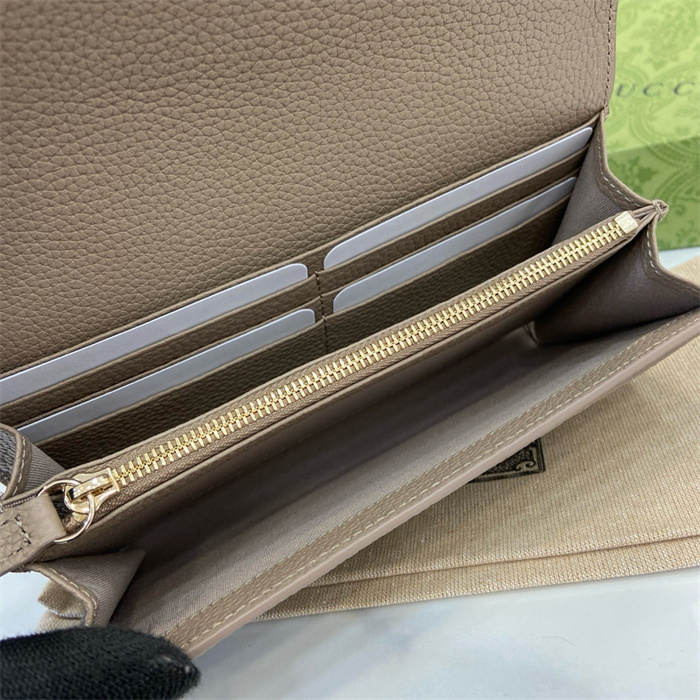 GUCCI 구찌 GG 엠블럼 장지갑 815922 2024/신상