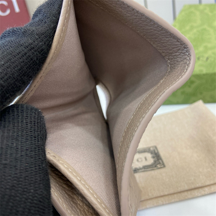 GUCCI 구찌 GG 엠블럼 반지갑 815901 2024/신상