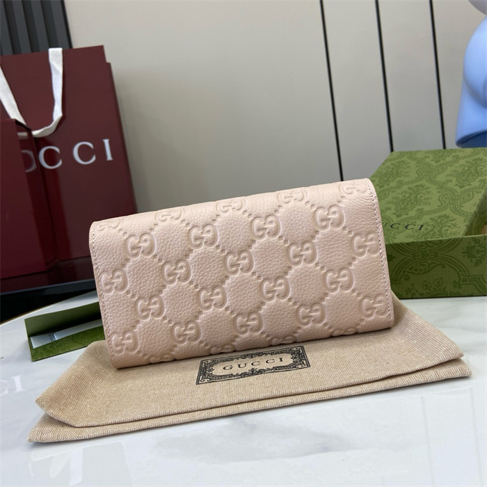 GUCCI 구찌 GG 엠블럼 장지갑 815922 2024/신상