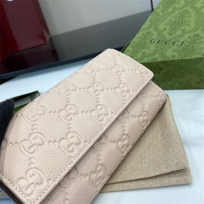 GUCCI 구찌 GG 엠블럼 장지갑 815922 2024/신상