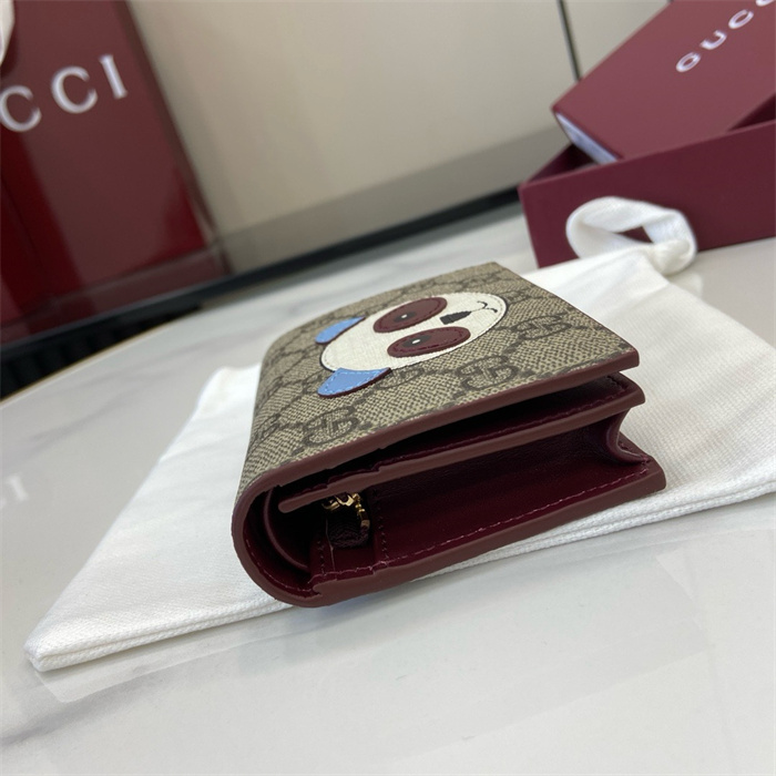 GUCCI 구찌 GG 디테일 미니 반지갑 818767 2024/신상