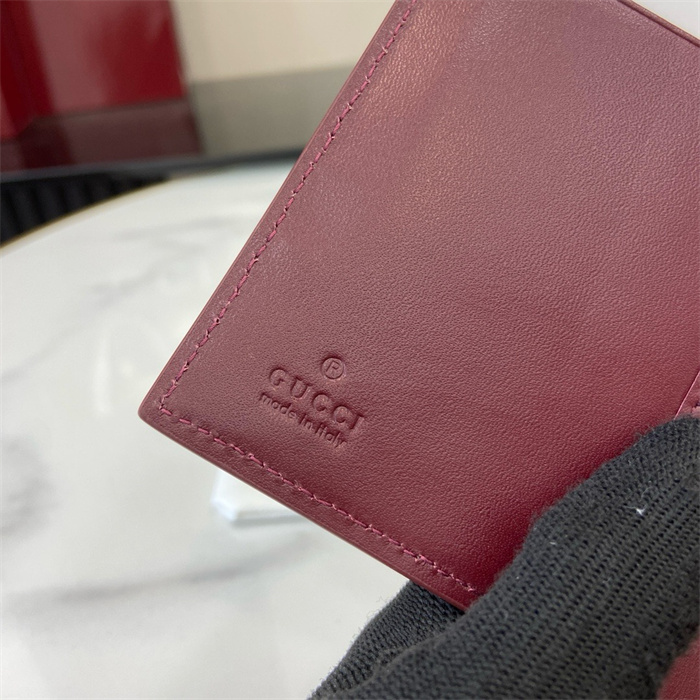 GUCCI 구찌 GG 디테일 여권지갑 810072 2024/신상