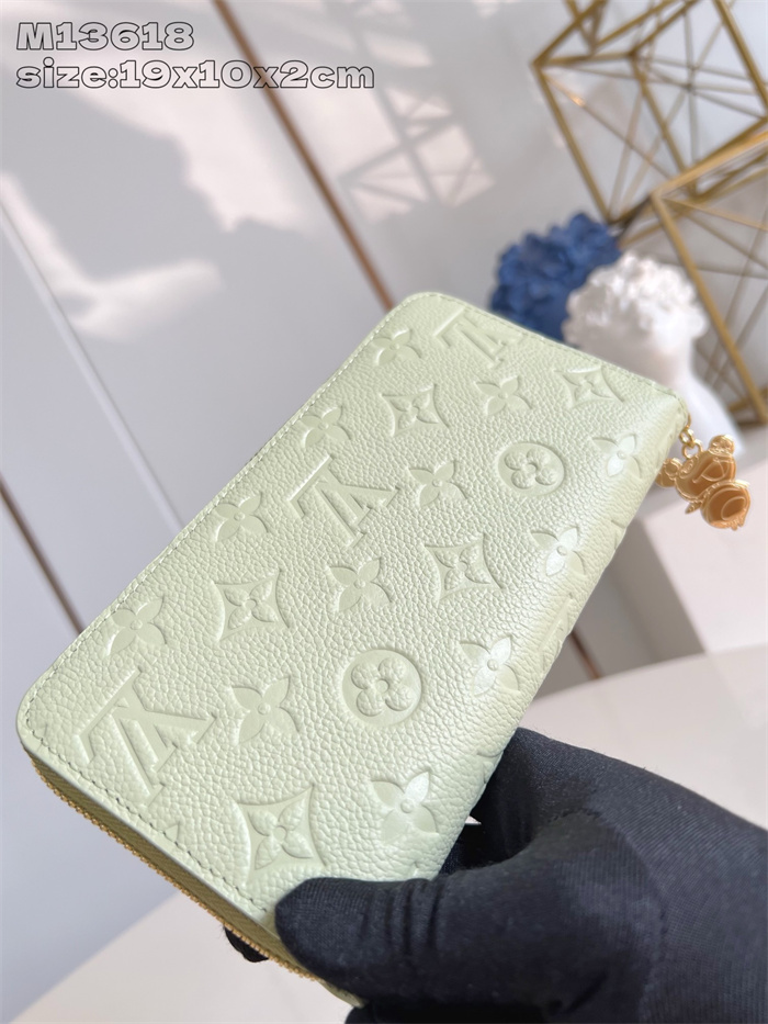 LOUIS VUITTON 루이비통 지피 장지갑 M13618