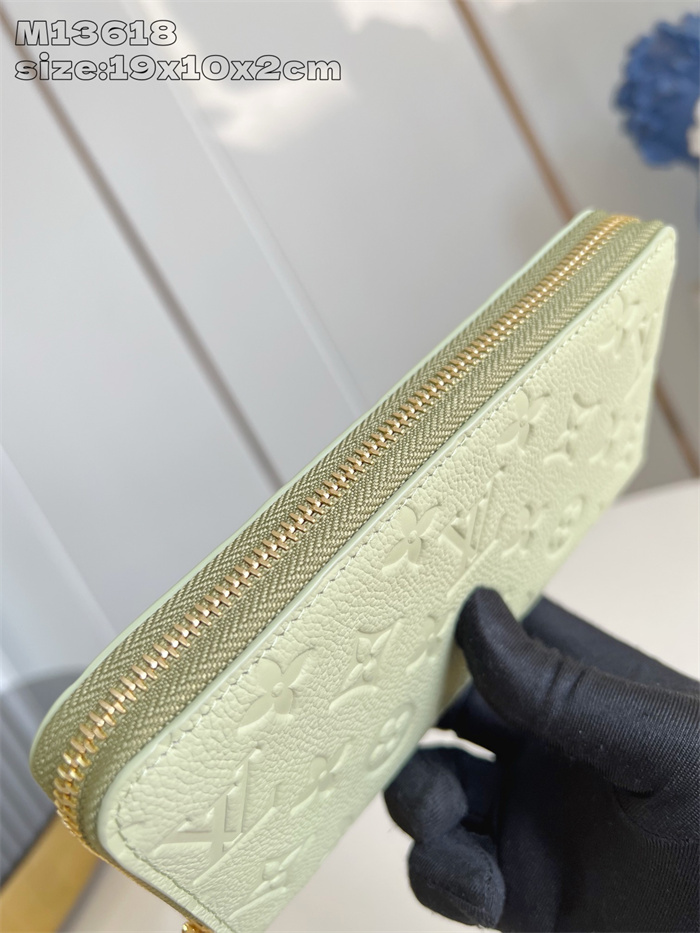 LOUIS VUITTON 루이비통 지피 장지갑 M13618