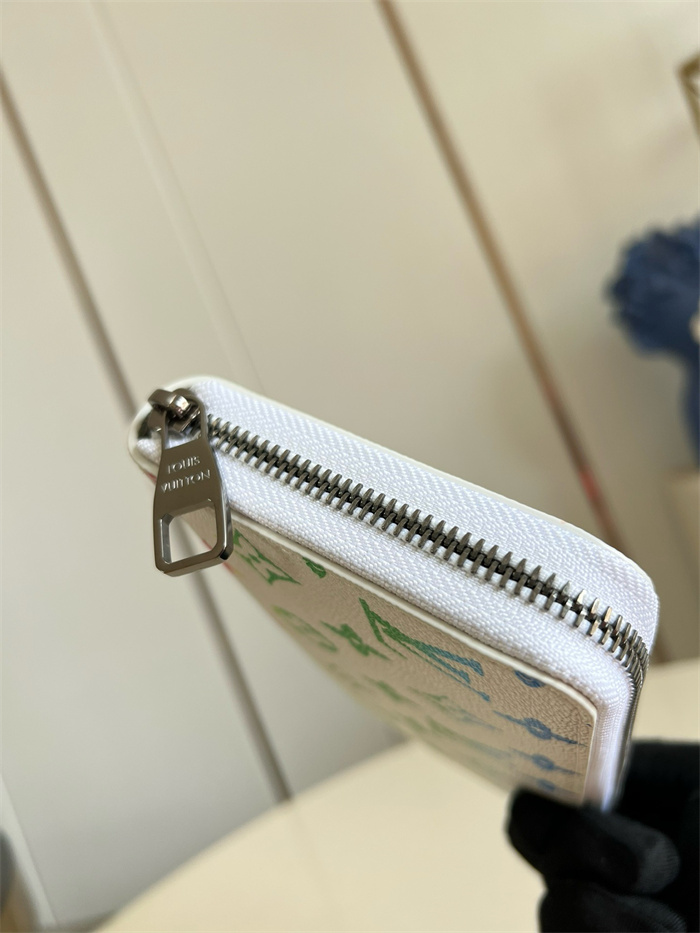 LOUIS VUITTON 루이비통 지피 장지갑 M13908