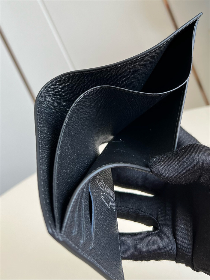 LOUIS VUITTON 루이비통 슬렌더 반지갑 M13909