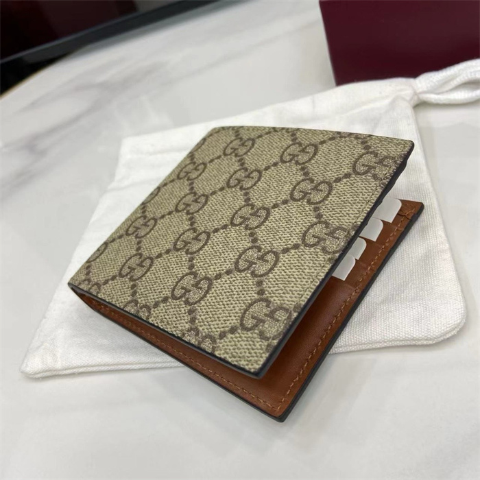 47위 GUCCI 구찌 GG 엠블럼 반지갑 821200-2