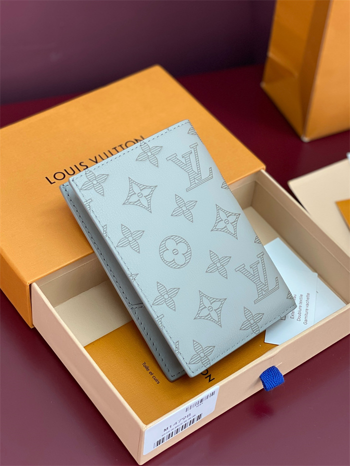 LOUIS VUITTON 루이비통 패스포트 커버 여권지갑 M14798