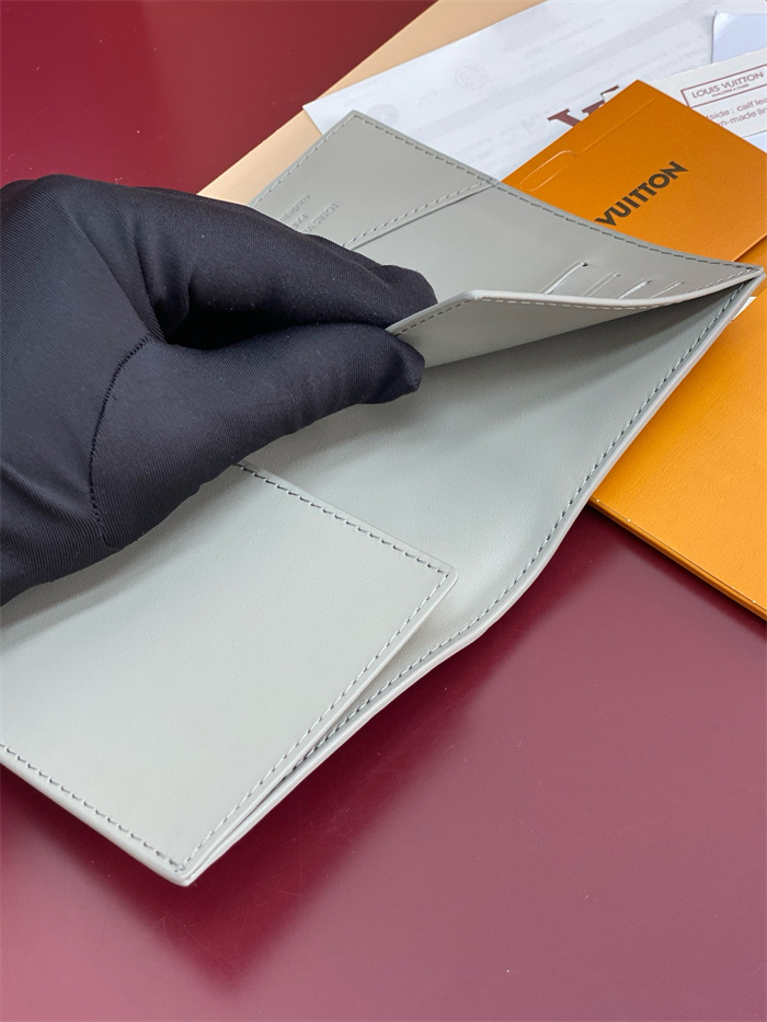 LOUIS VUITTON 루이비통 패스포트 커버 여권지갑 M14798