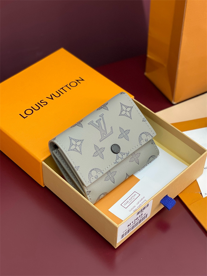 LOUIS VUITTON 루이비통 빅토르 반지갑 M12635