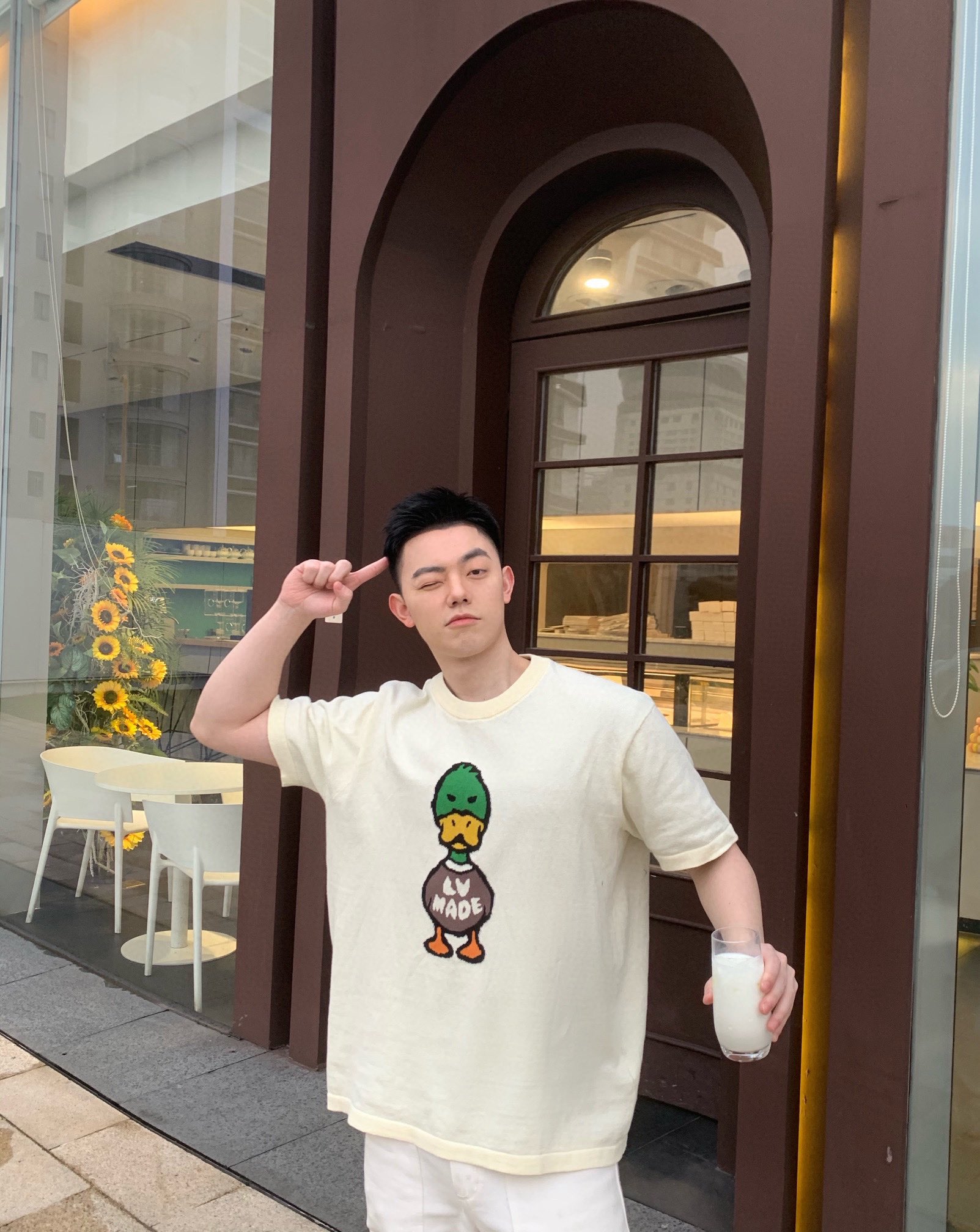 b.jpg