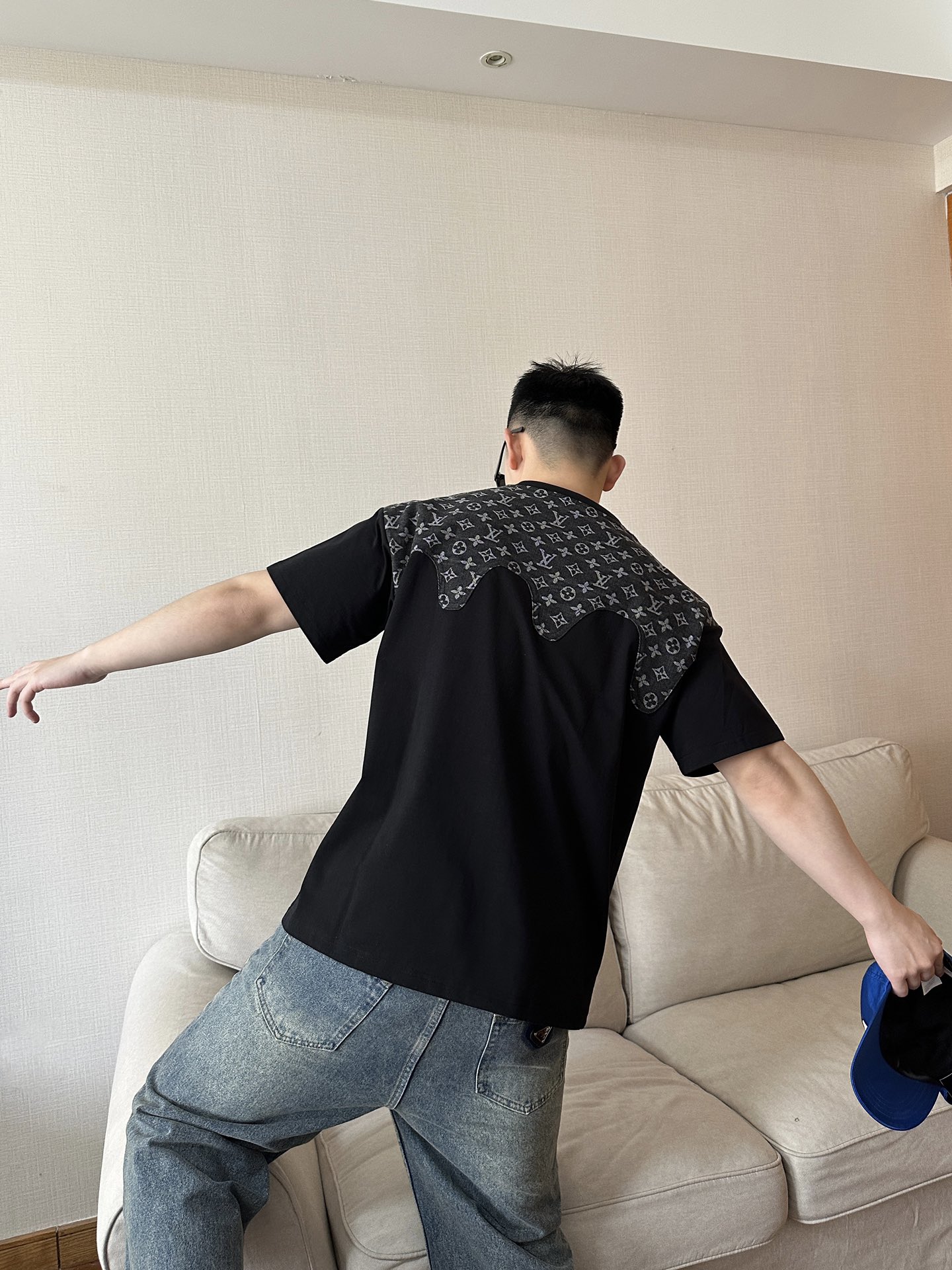 c.jpg