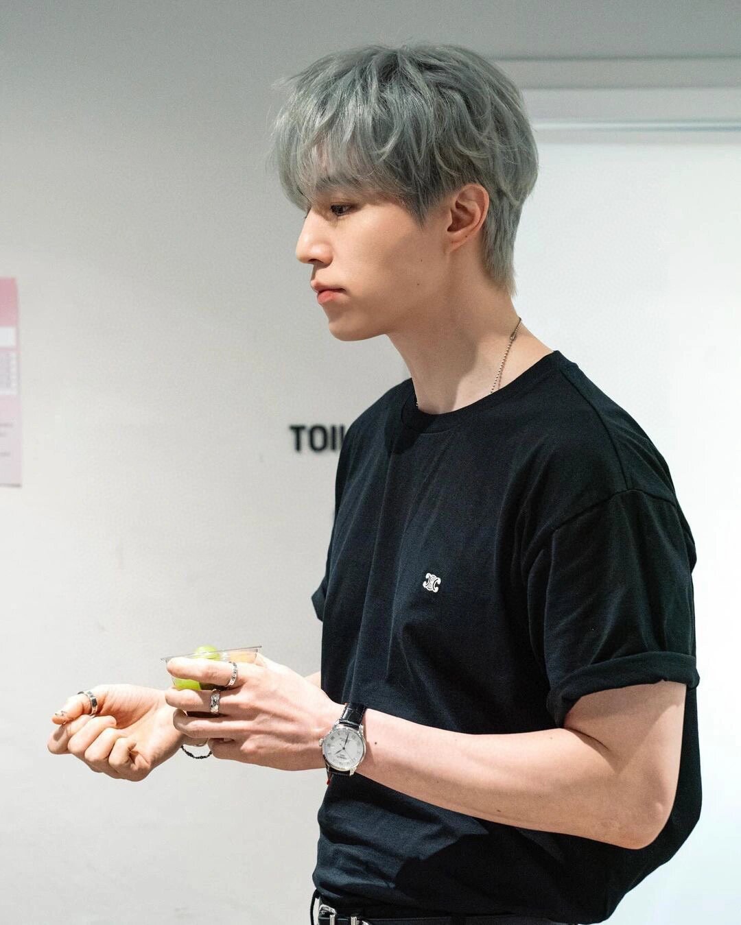d.jpg