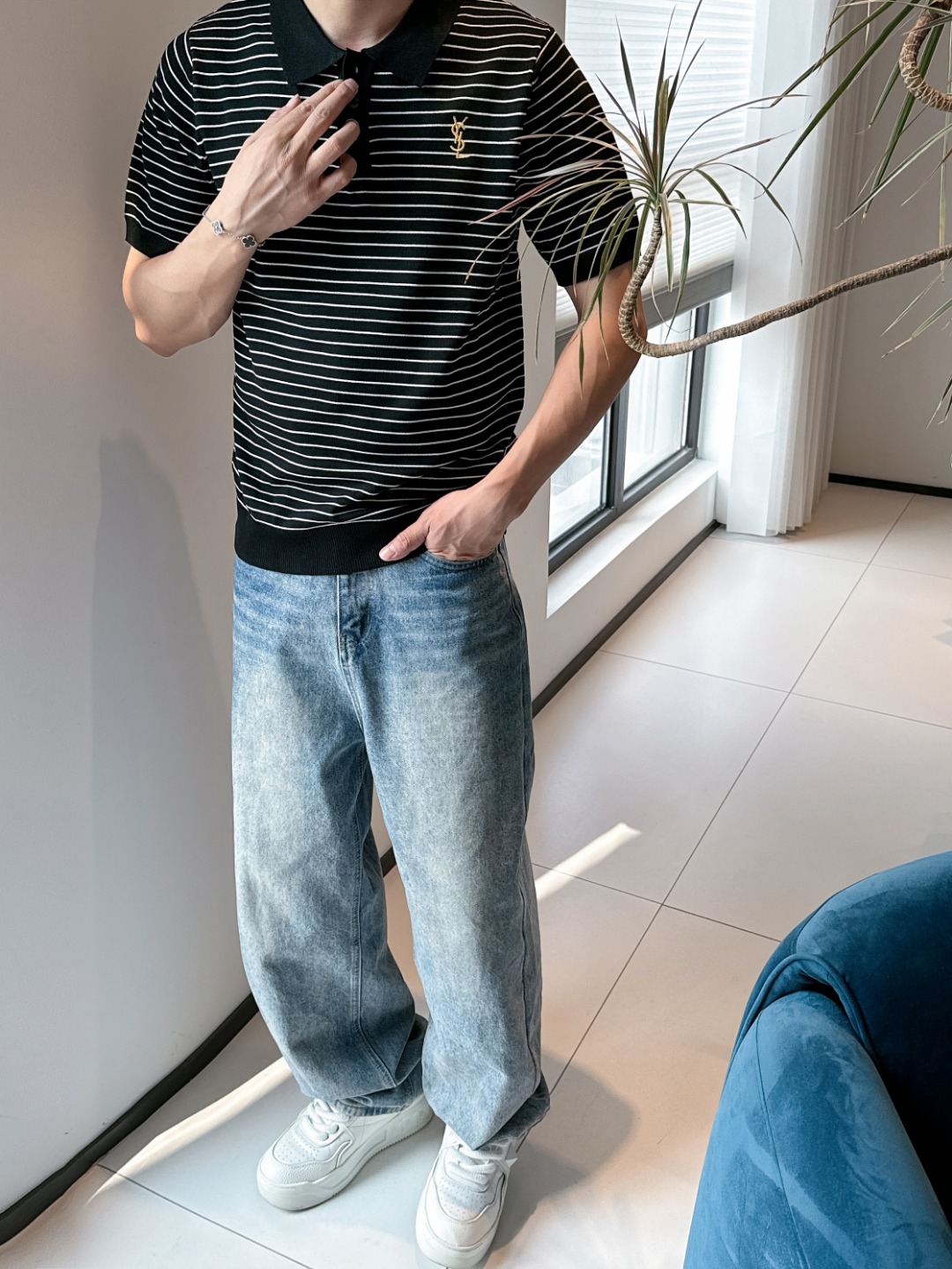 b.jpg