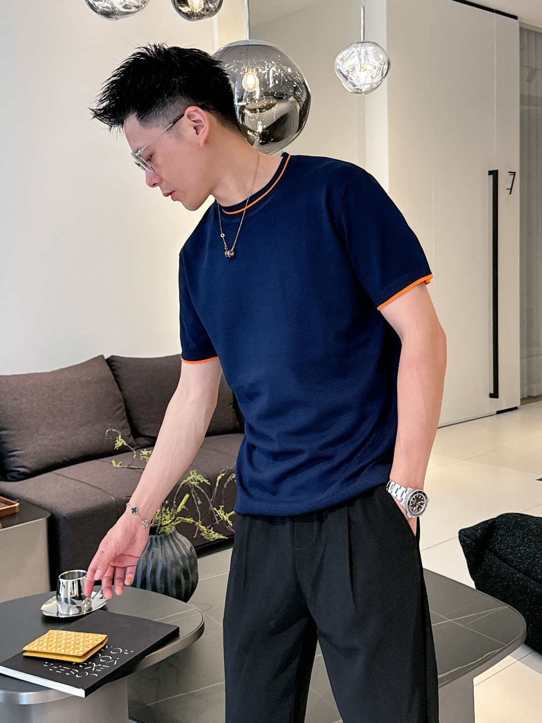 b.jpg