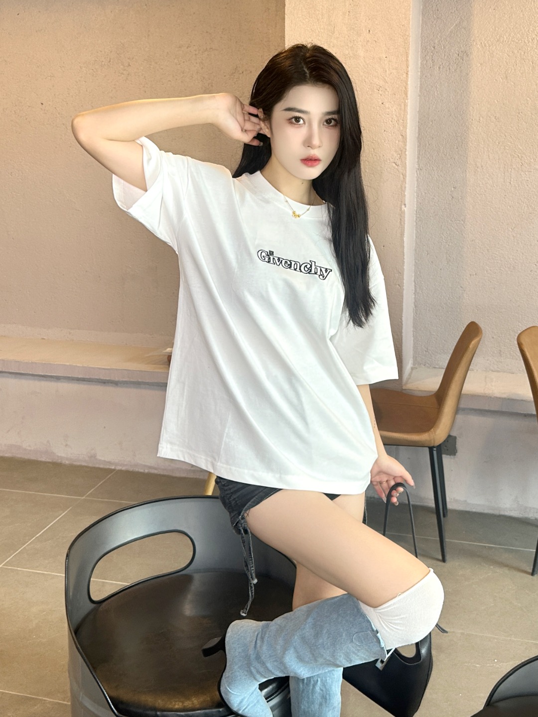 b.jpg