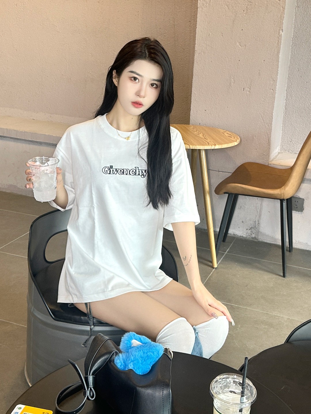 d.jpg
